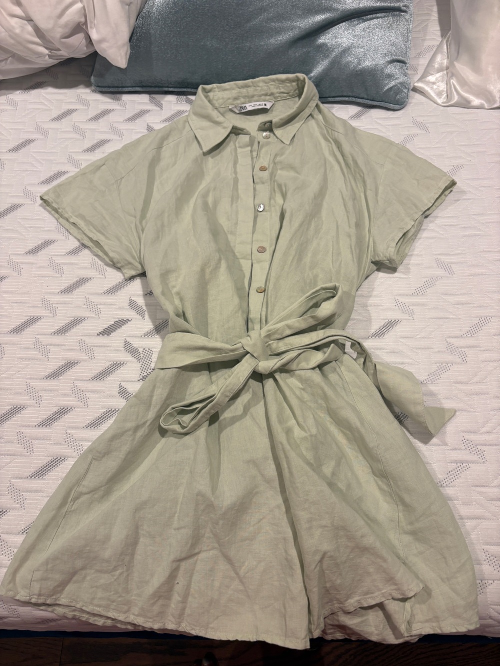 Like New Zara Light Sage Tie-Waist Button Front Dress